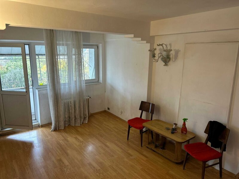 Izvor, Metrou, Vasile Parvan, doua camere,